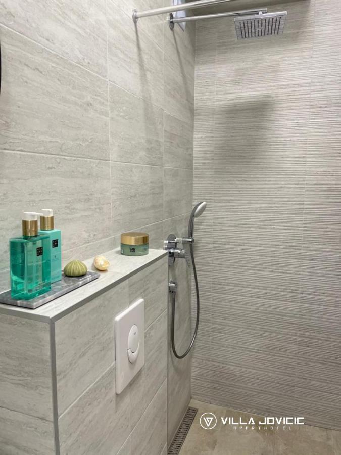 Aparthotel - Villa Jovicic Херцег Нови Екстериор снимка