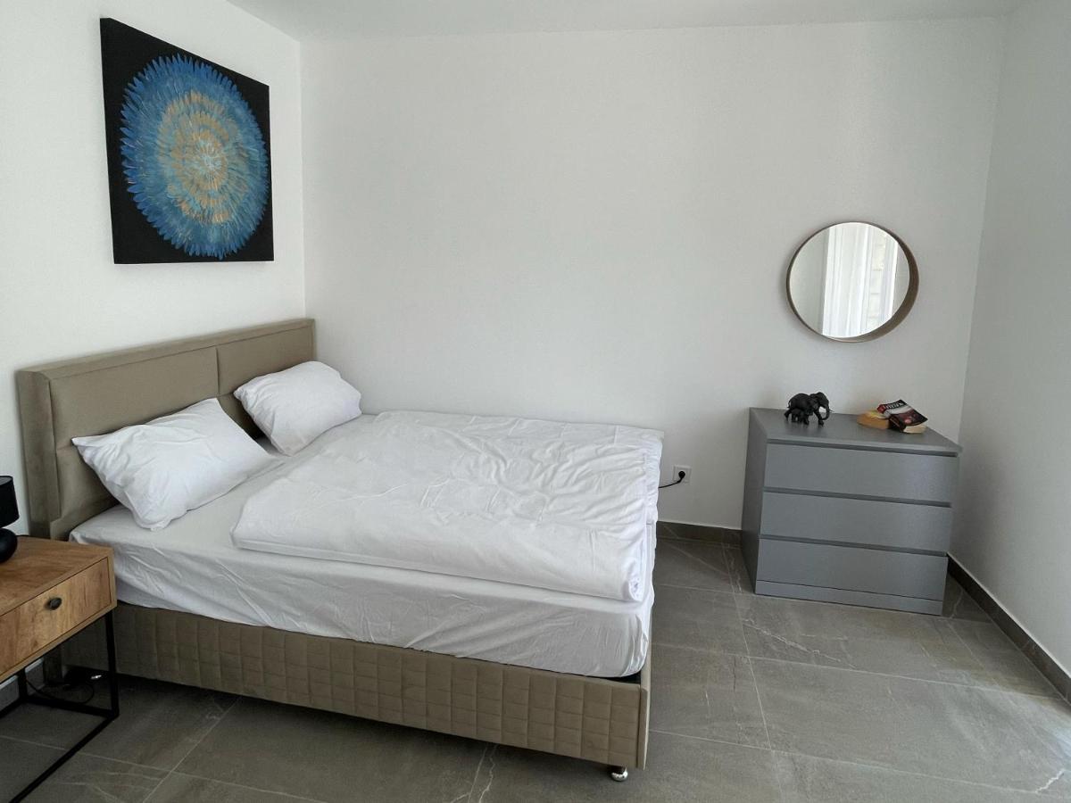 Aparthotel - Villa Jovicic Херцег Нови Екстериор снимка